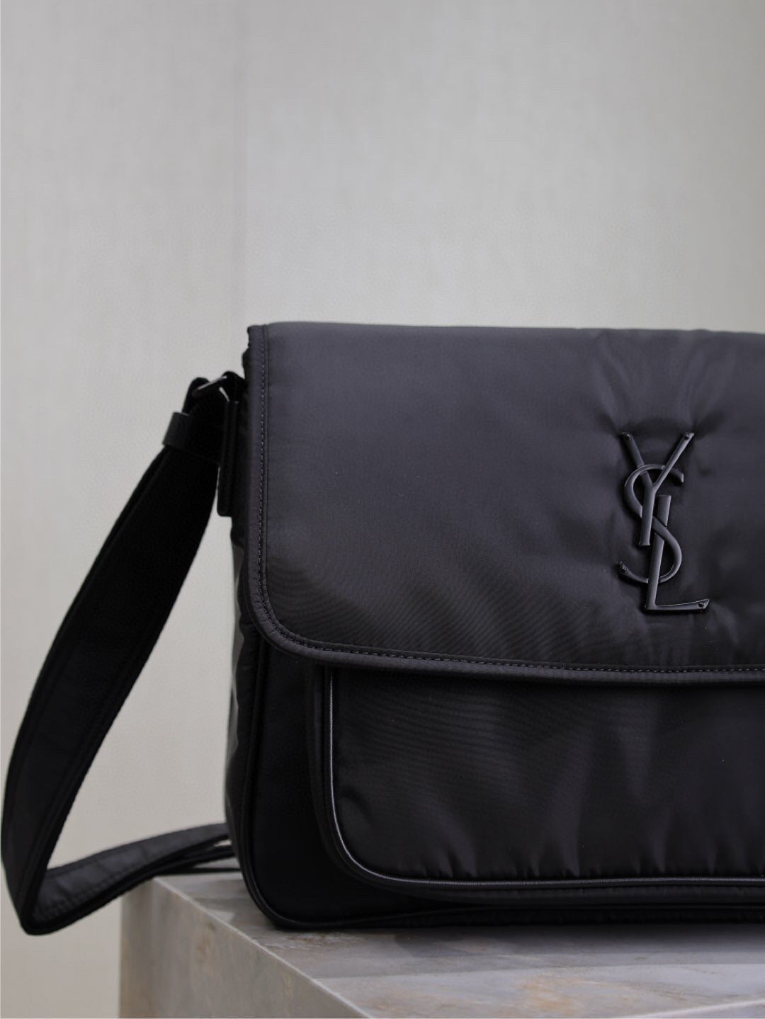 YSL SLING BAG 32×23×9cm