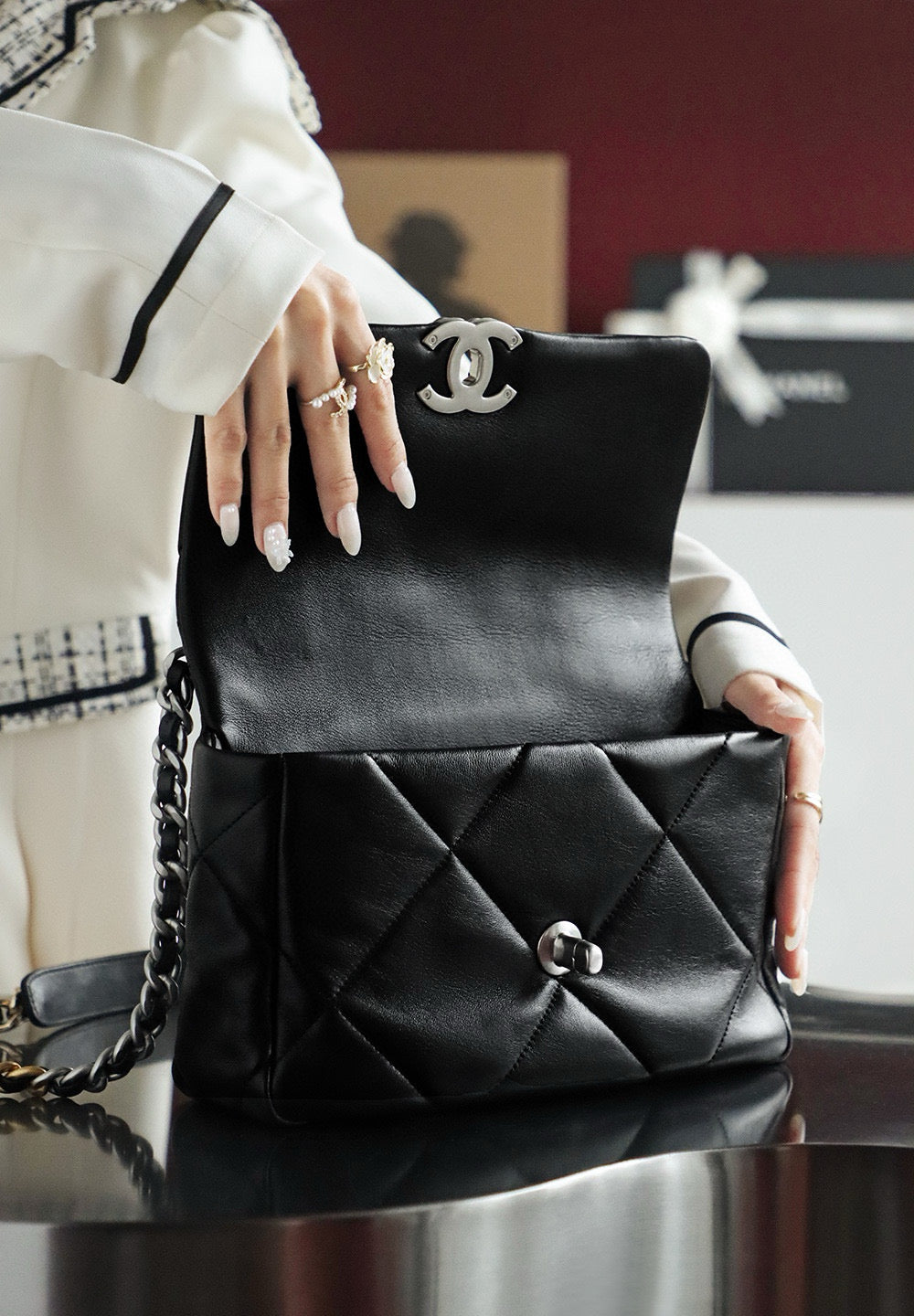 Chanel 19Bag (16x26x9cm)