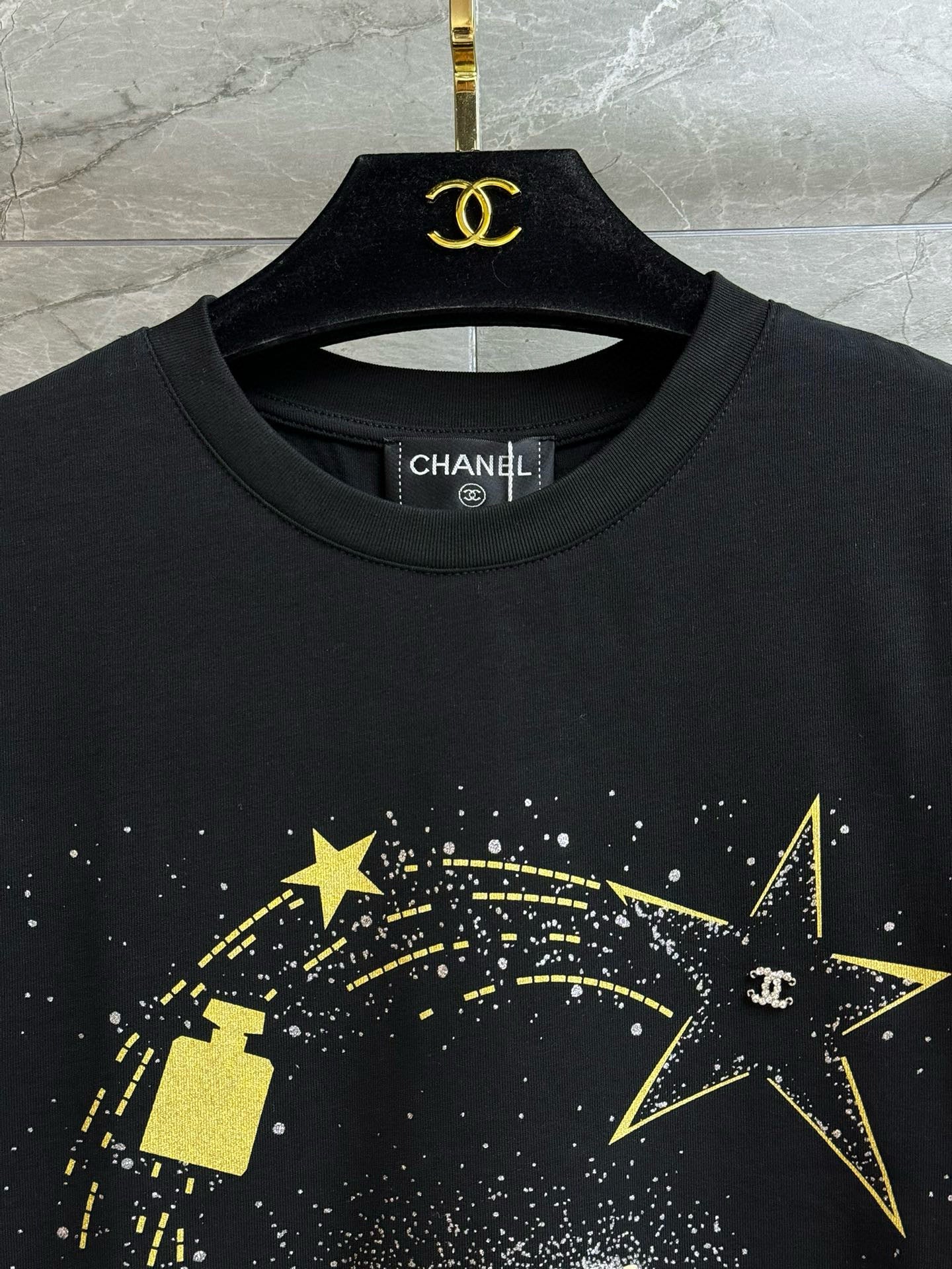 Chanel T-Shirt