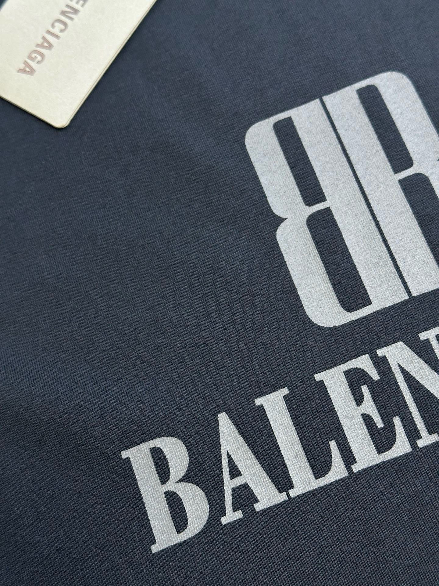 Balenciaga T-Shirt