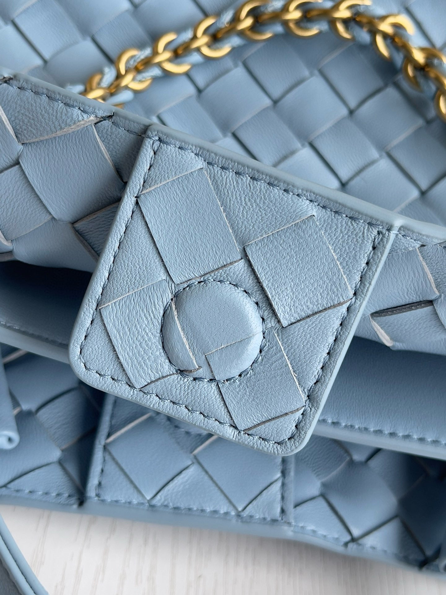 BV Andiamo Chain Bag 25x22x10.5cm