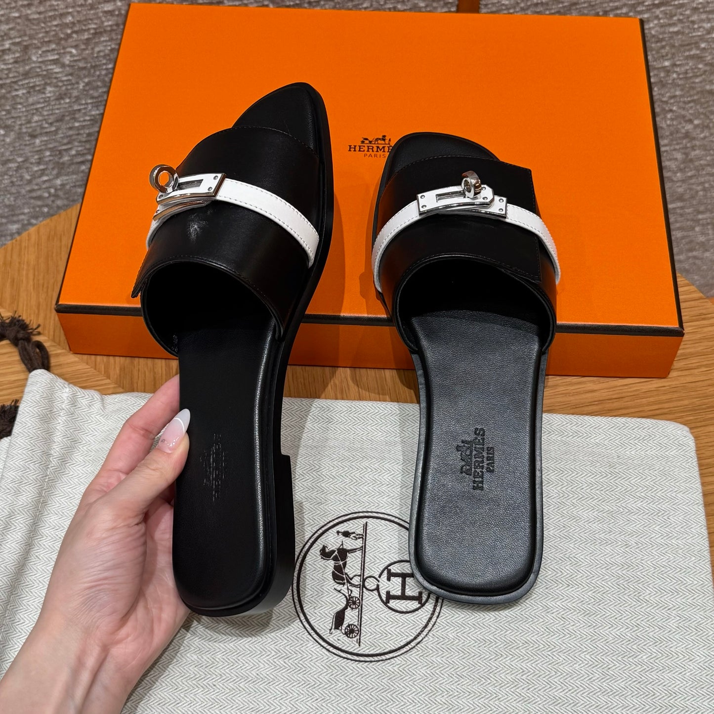 Hermes Sandals