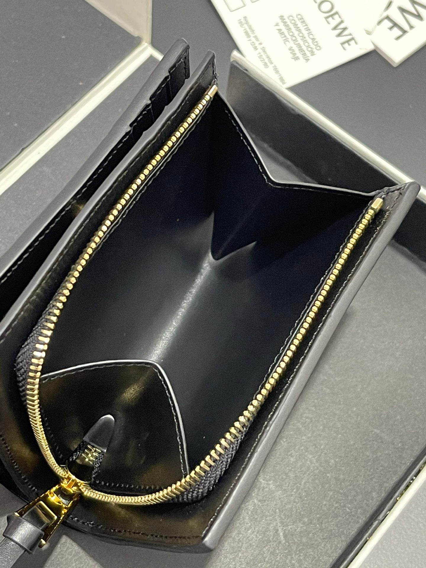 Loewe Wallet