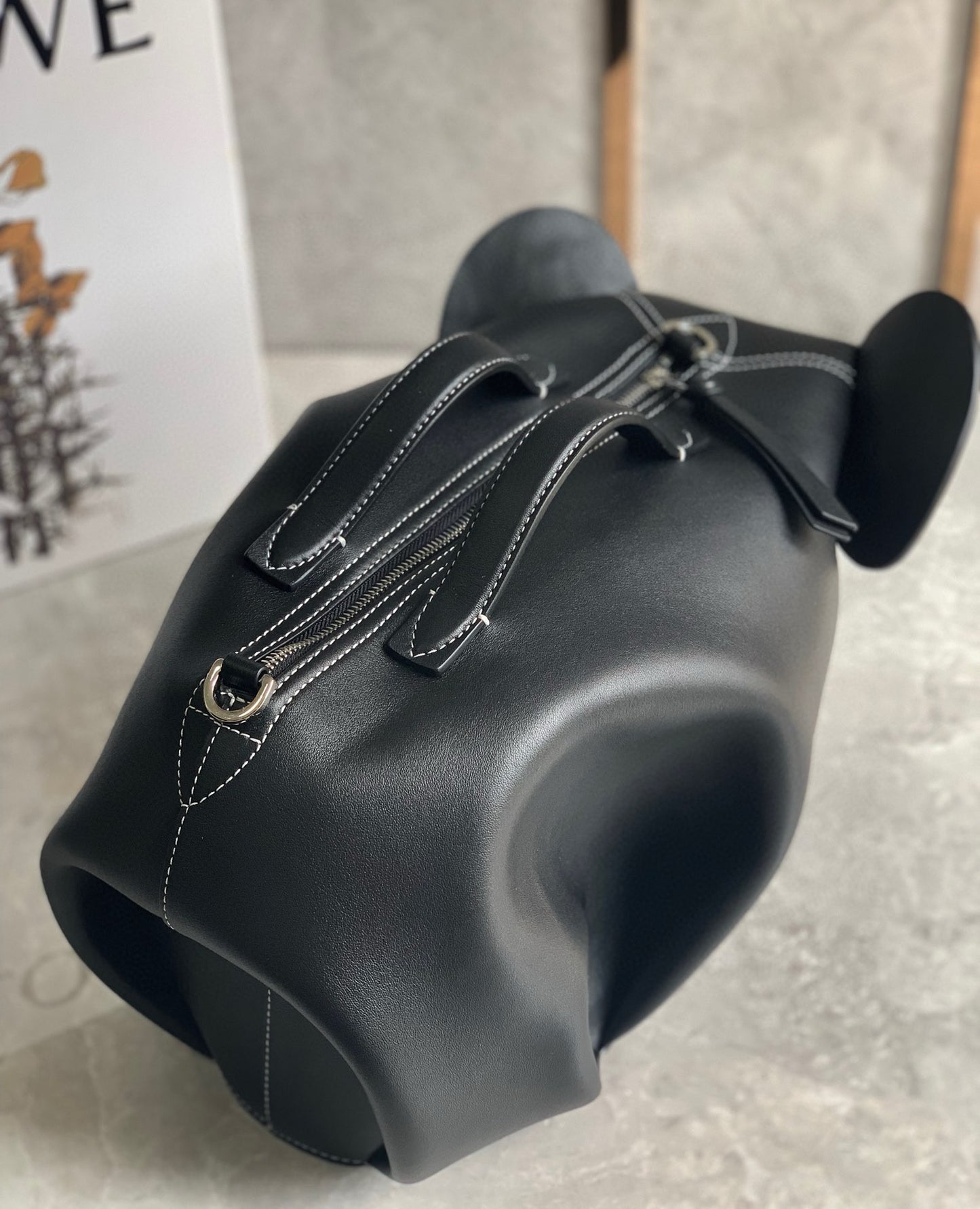 Loewe Elephant Shoulder Bag(35x16x23cm)