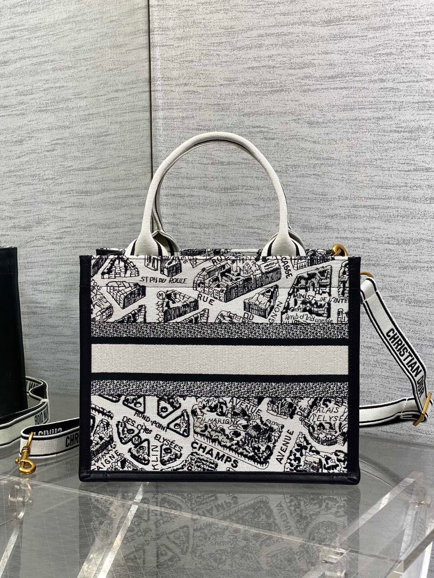 Dior Tote  26x12x21cm