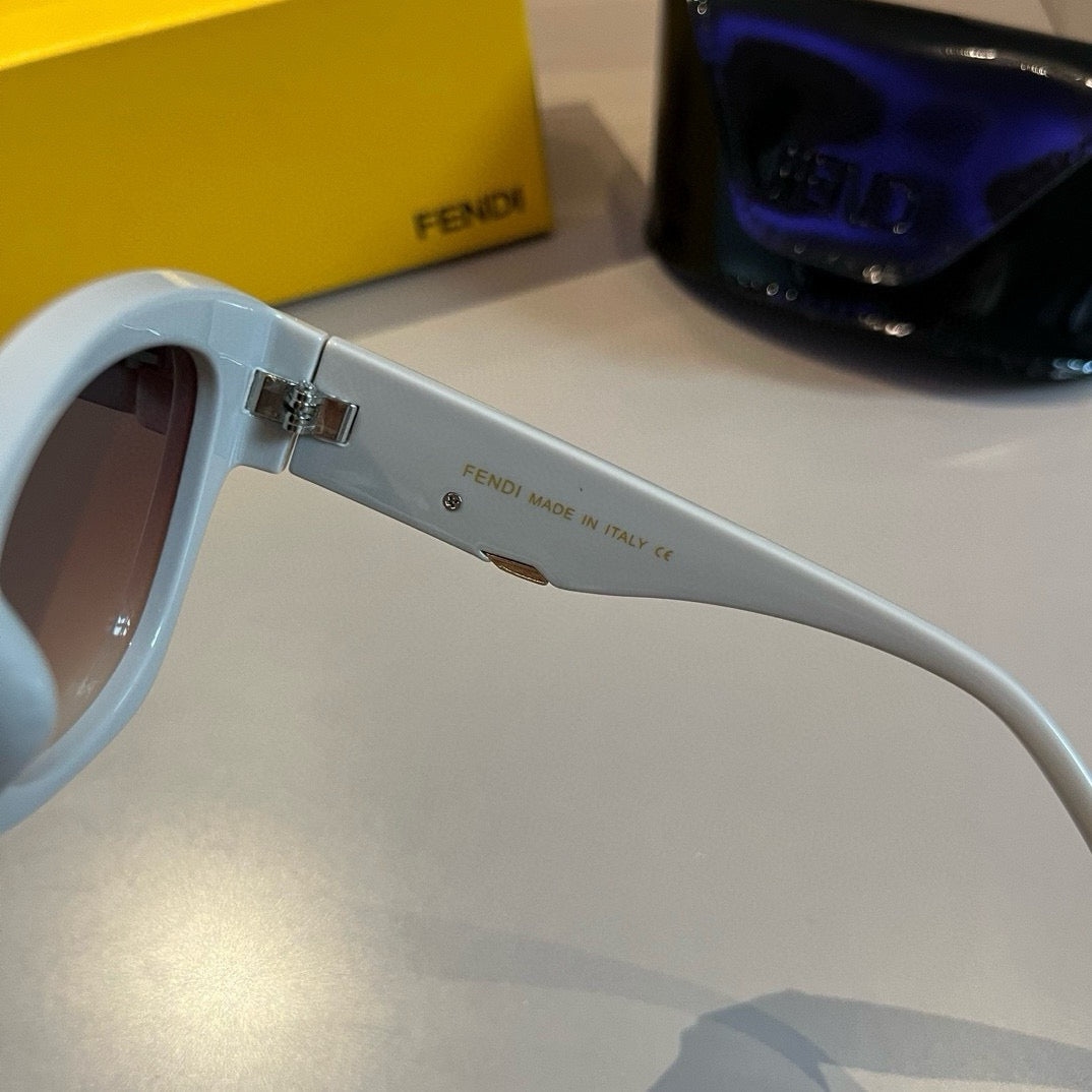 gafas de sol fendi