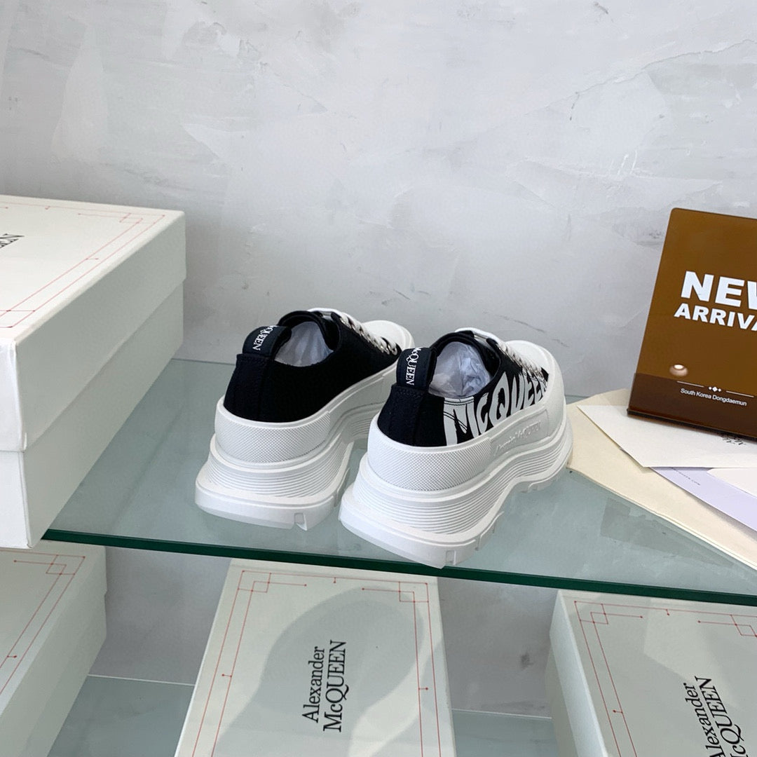 Alexander McQueen Sneakers