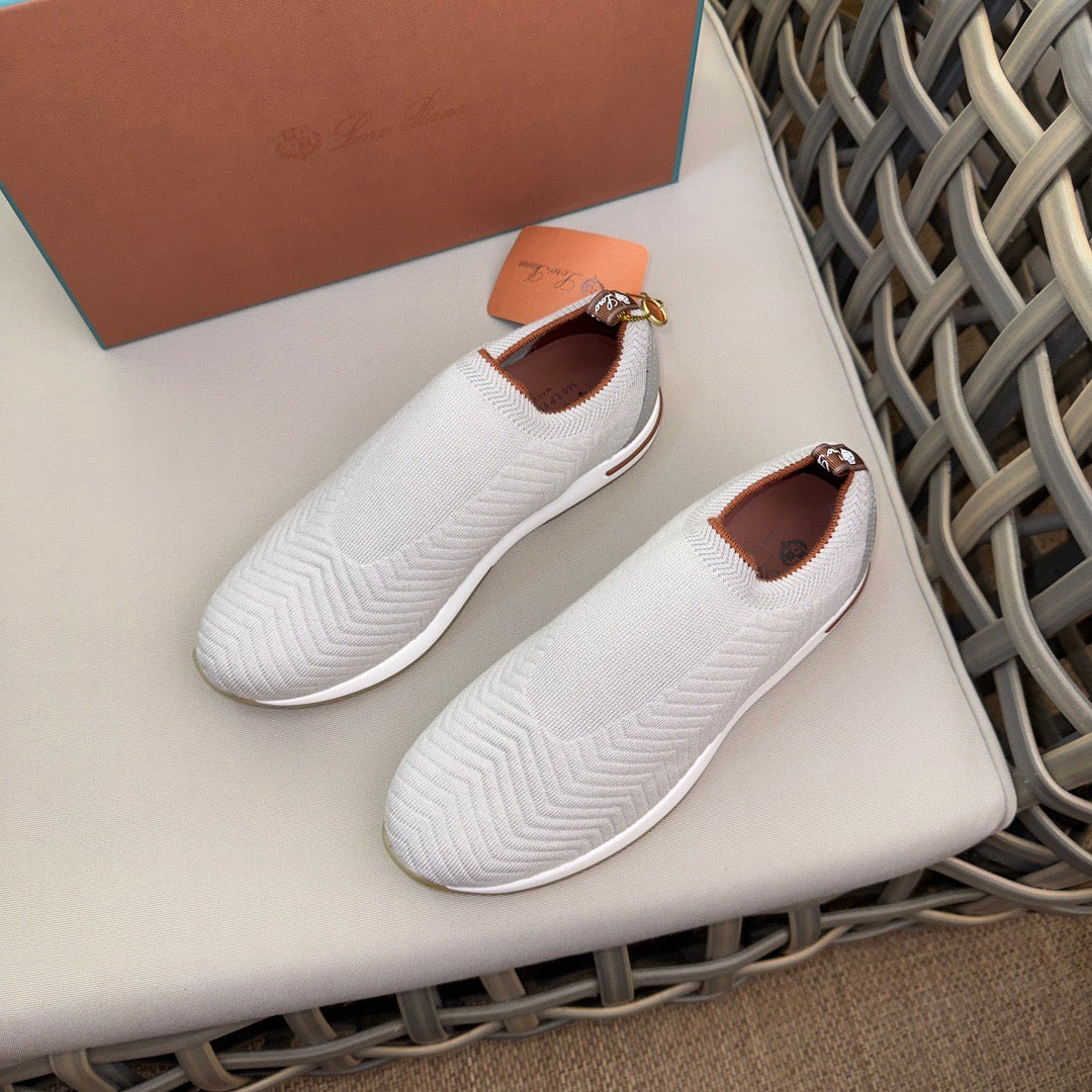 LP Sneakers