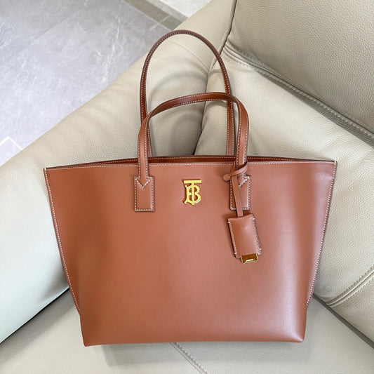 Burberry Tote