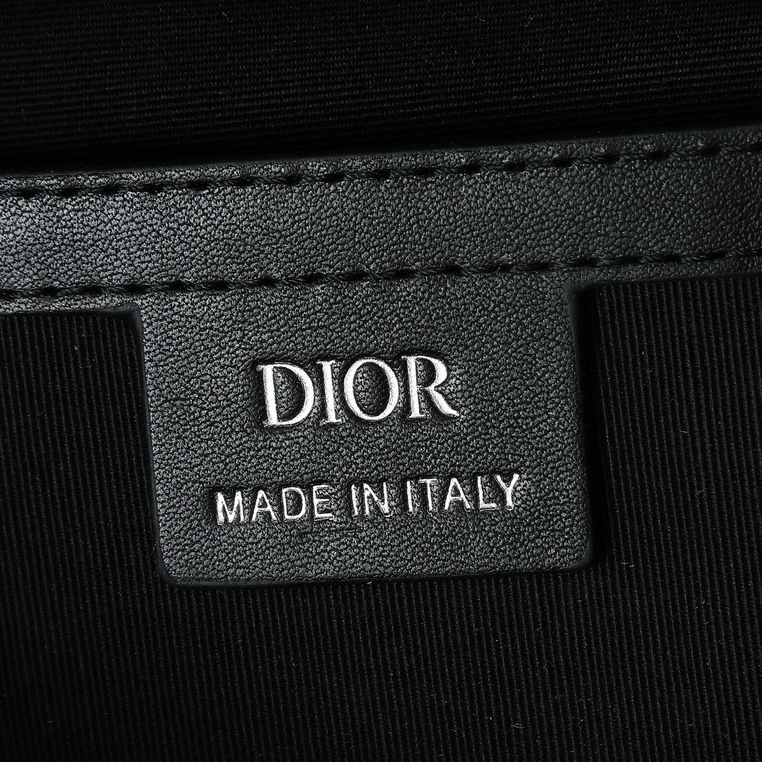 Dior 8 Oblique Belt Bag