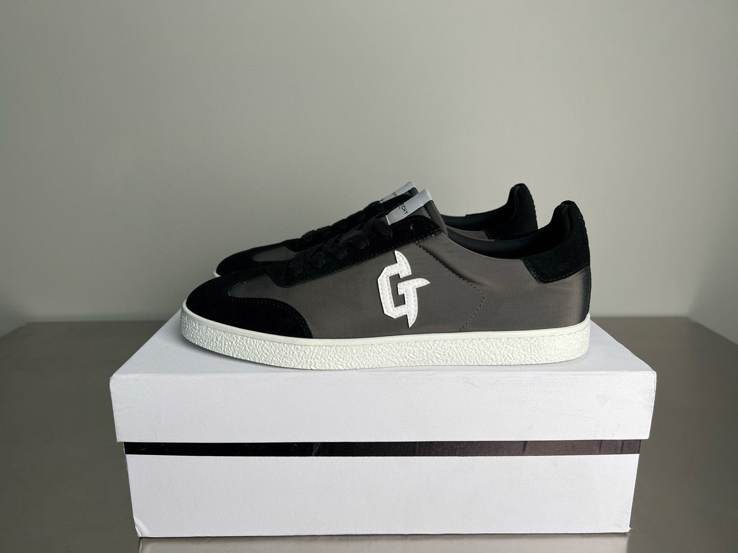 Givenchy Sneakers
