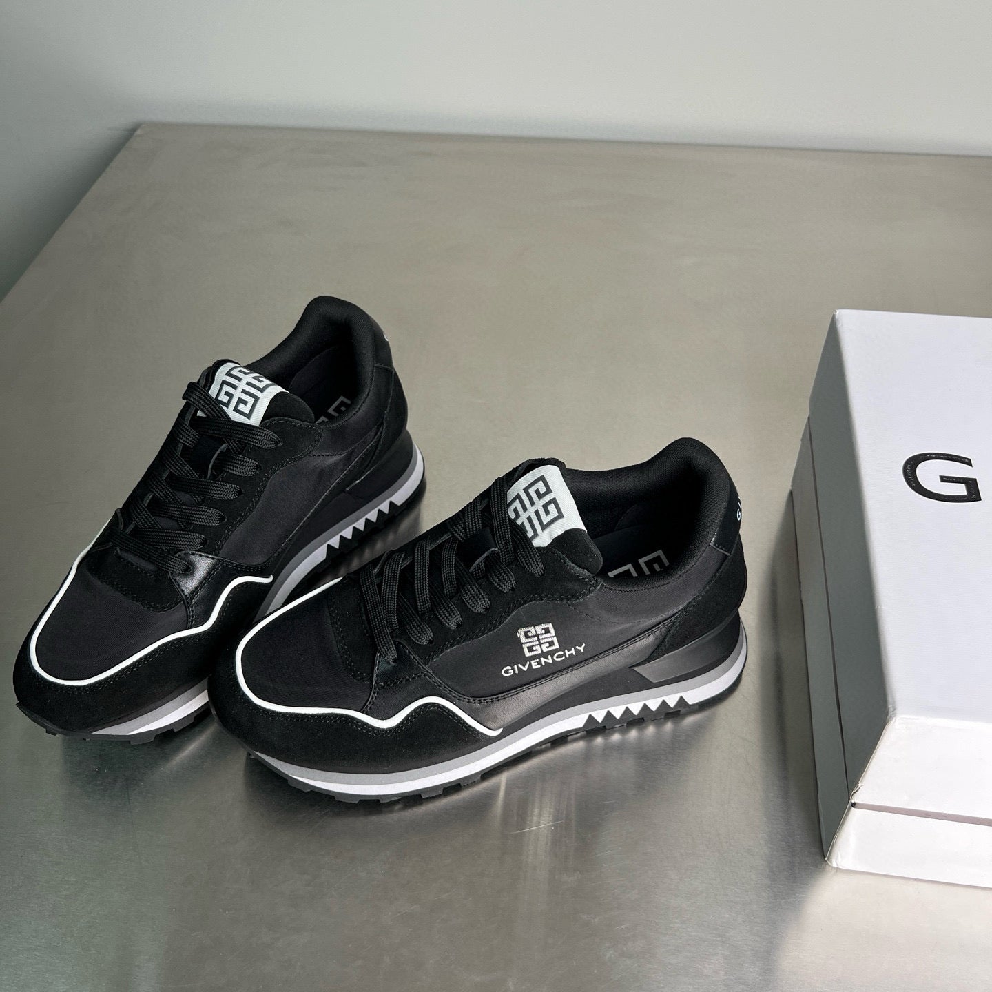 Givenchy Sneakers