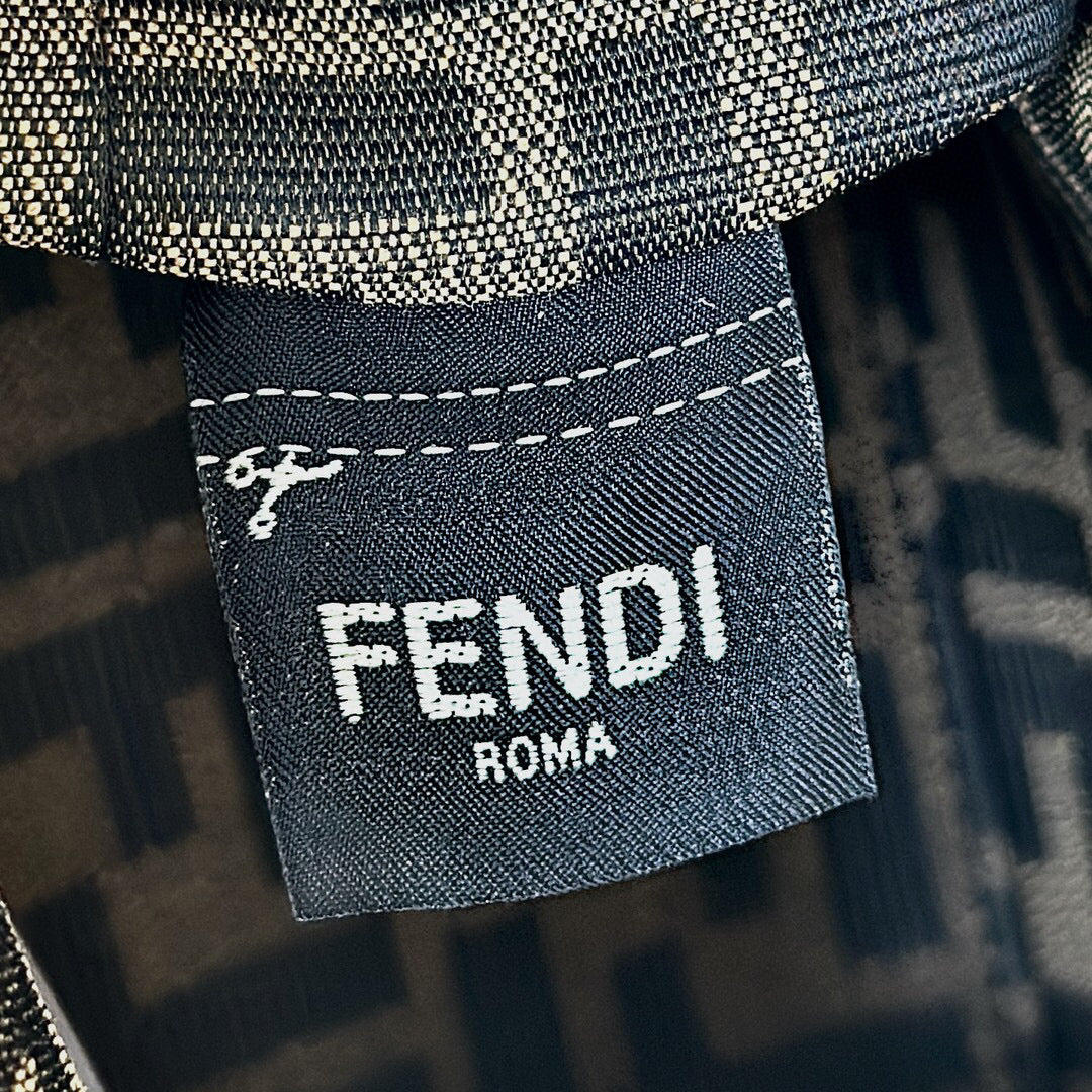 Fendi Sling bag