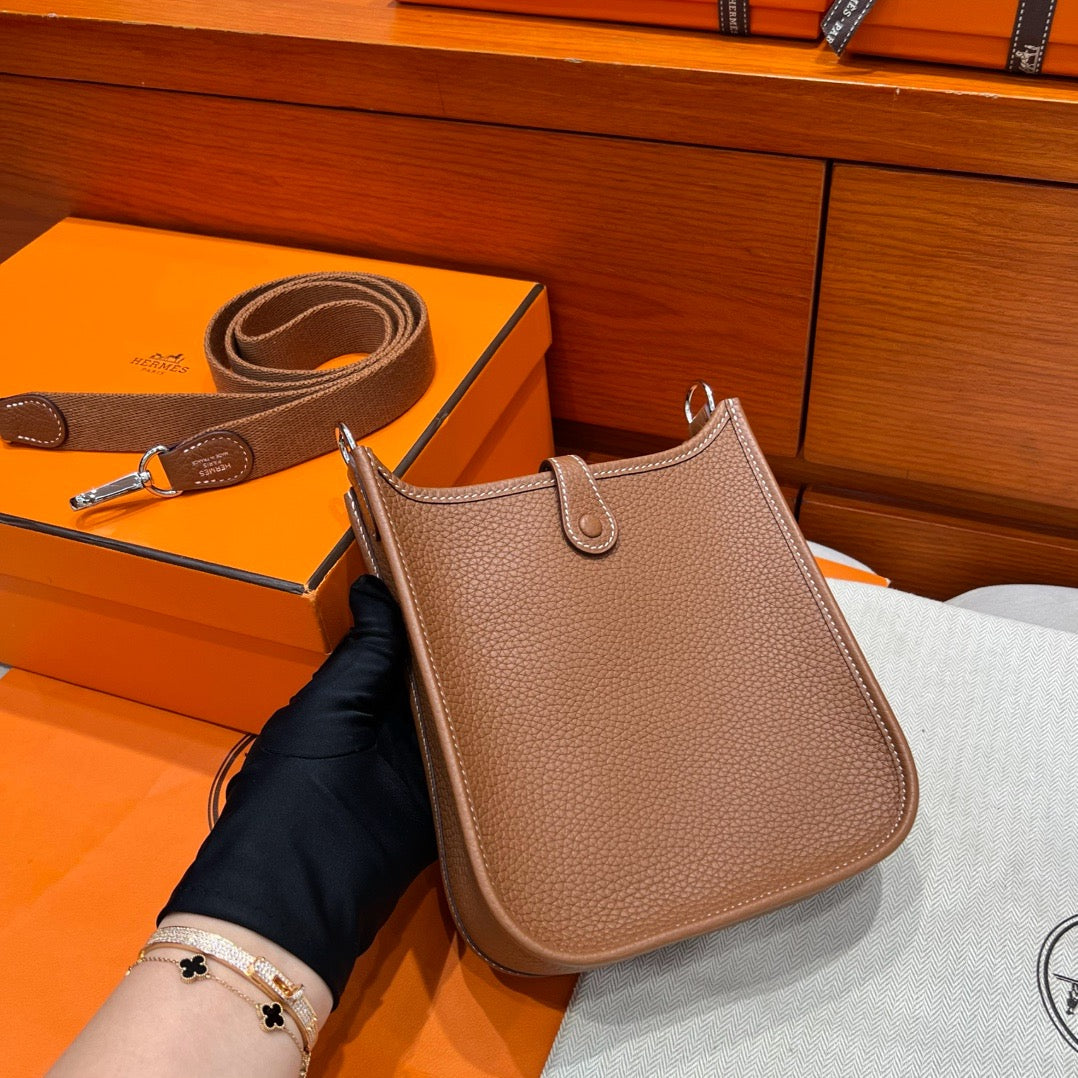 Hermes Evelyne 17