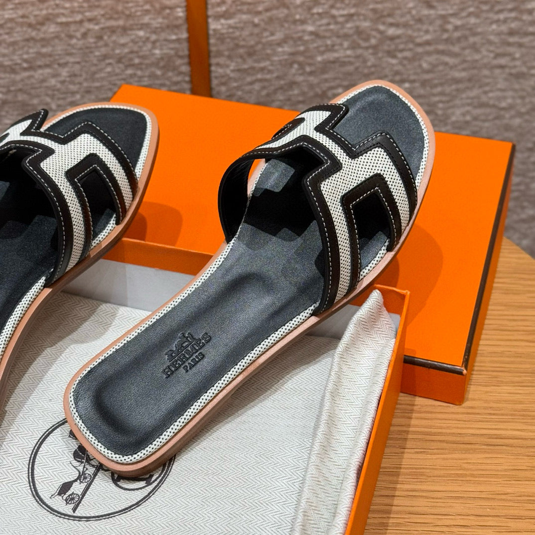 Hermes Slippers