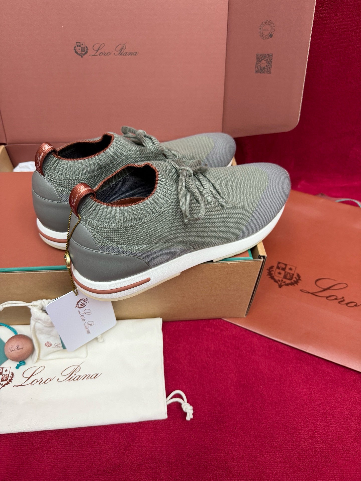 Loro Piana 360 Flexy Walk Sneakers