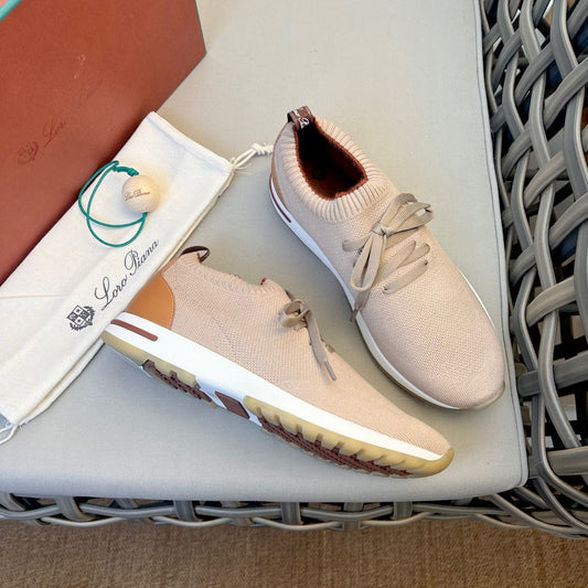 LP Sneakers