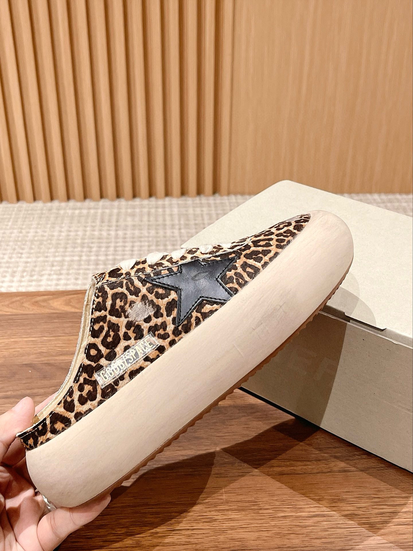 Golden Goose Sneaker