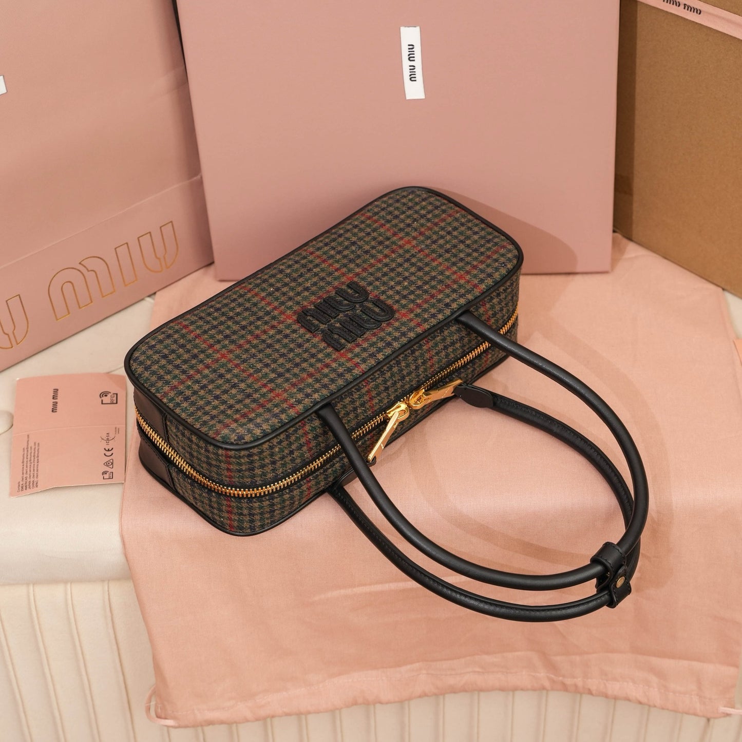 Miu Miu Bowling Bag 28x12x9cm