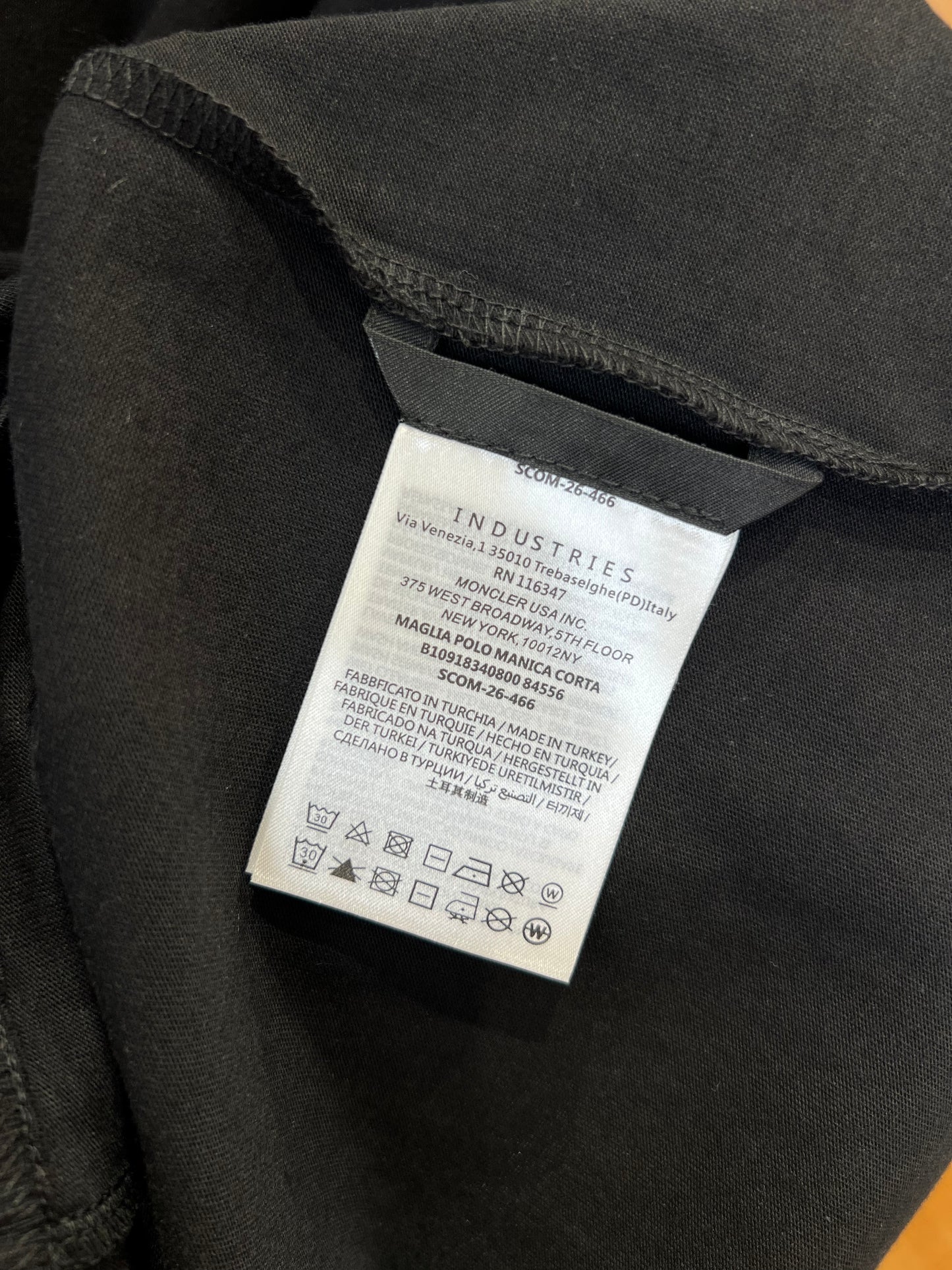 Moncler T-shirt