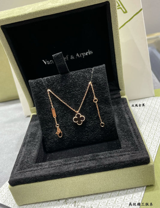 Van Cleef & Arpels Necklace
