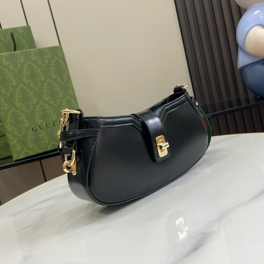 GC Shoulder Bag