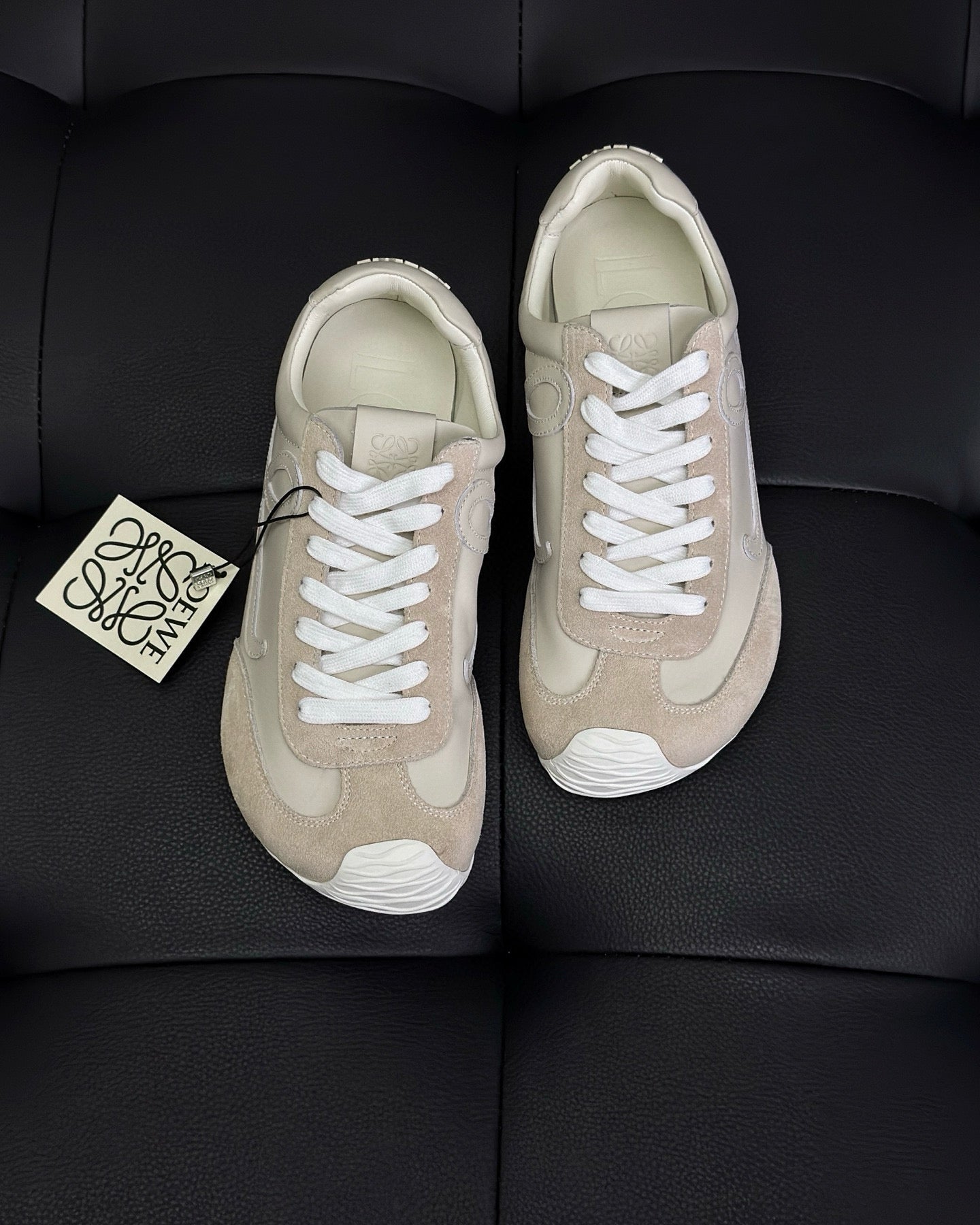 Loewe Sneakers