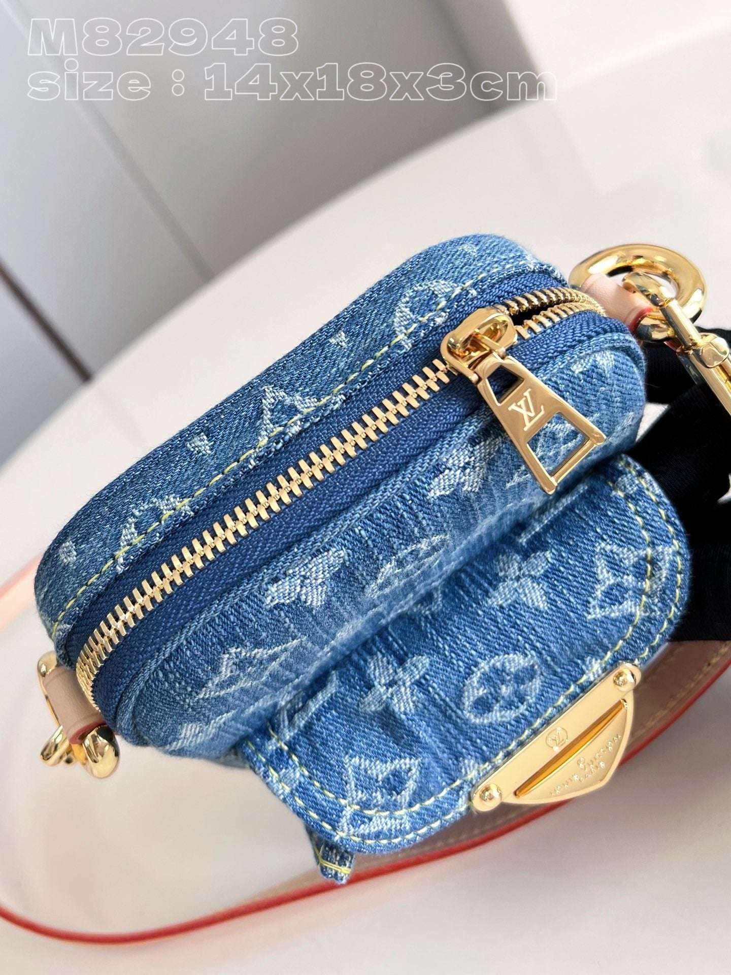 LV Denim Fairfax Pochette M82948