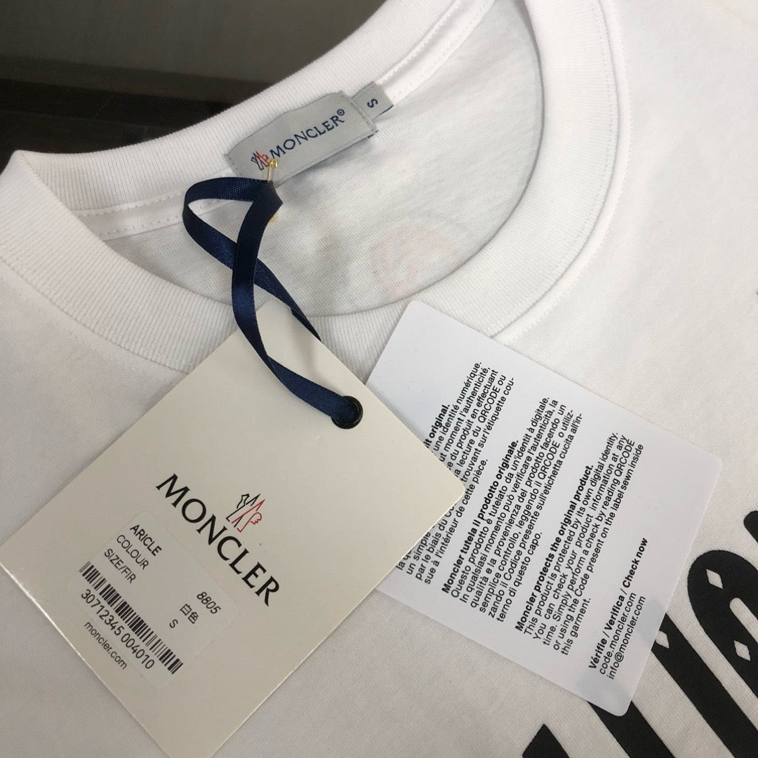 Moncler T-shirt