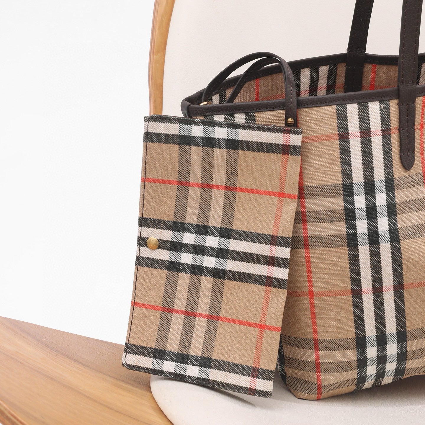 Burberry Highlands Shoulder Bag(38CM*16.5CM*28CM)