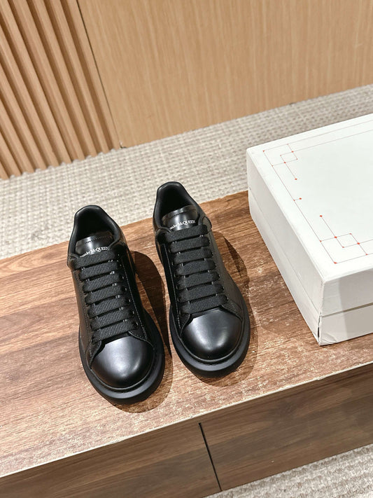 Alexander McQueen Sneakers