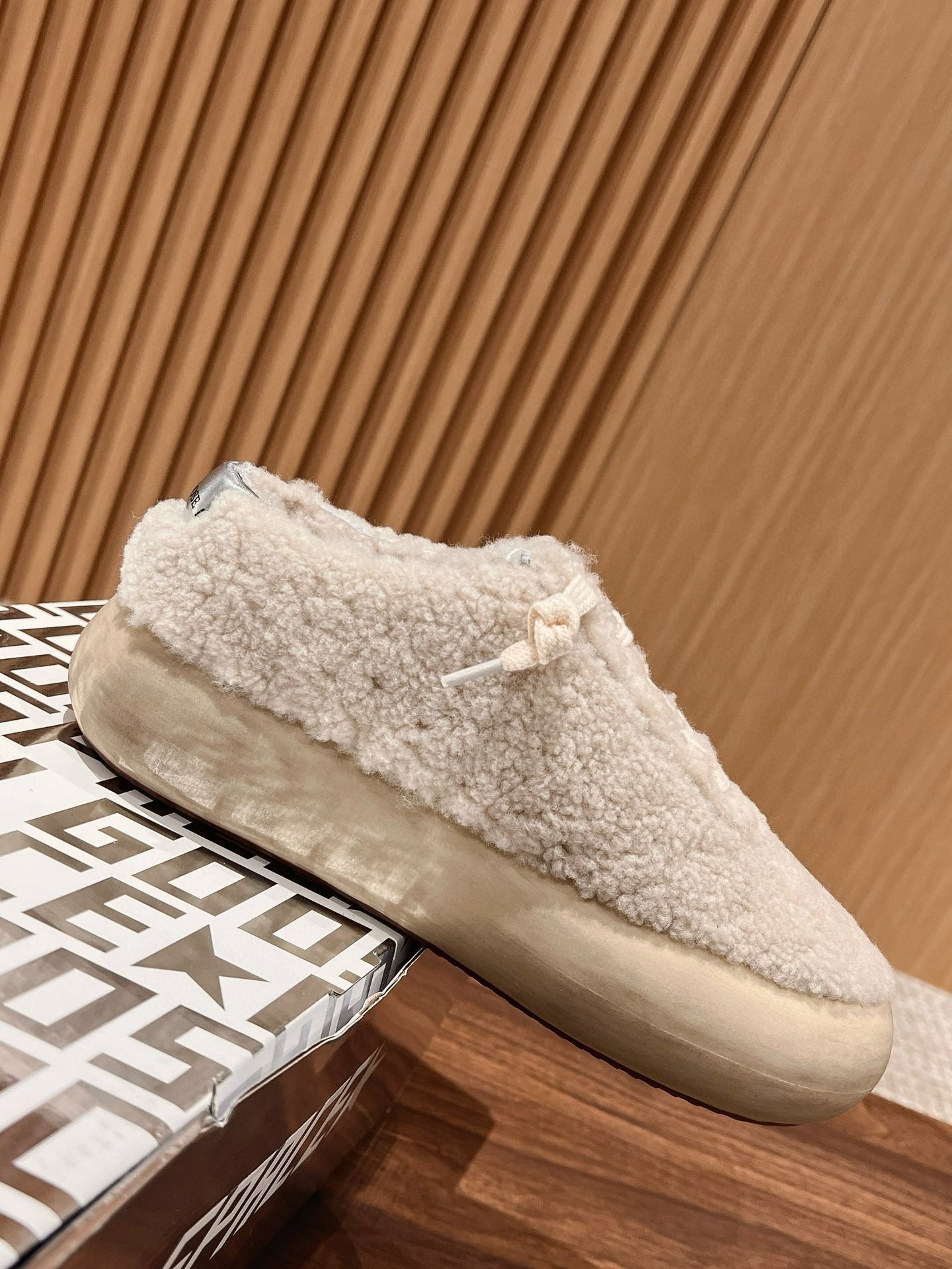 Golden Goose Sneaker