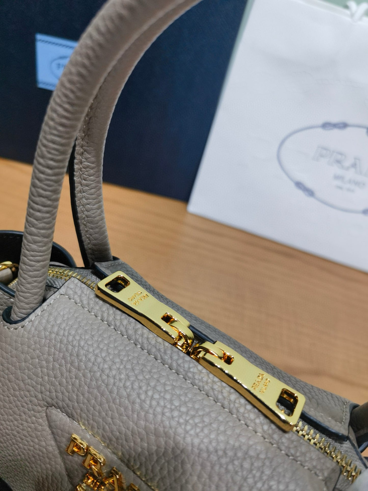 PD Small Leather Tote Bag 19.5x18x9cm