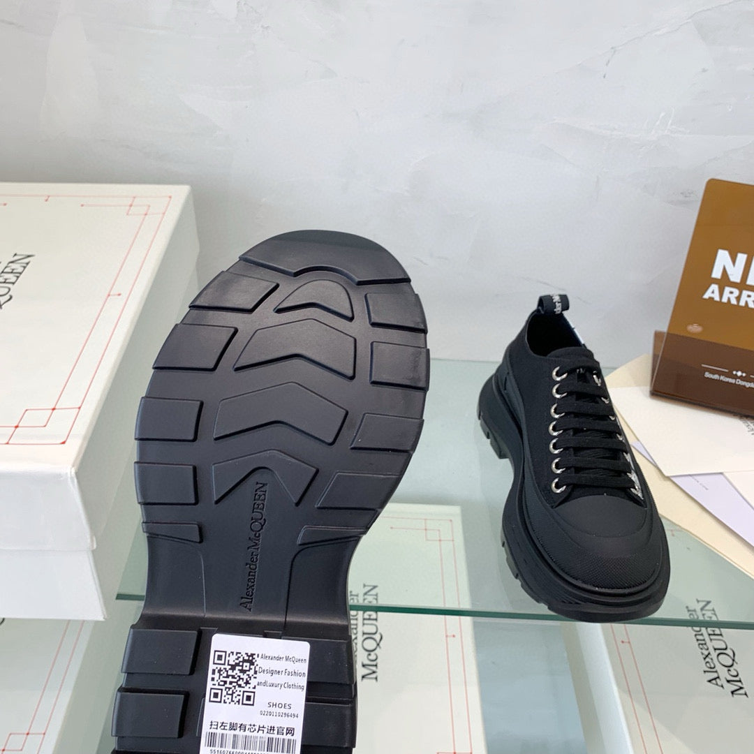 Alexander McQueen Sneakers