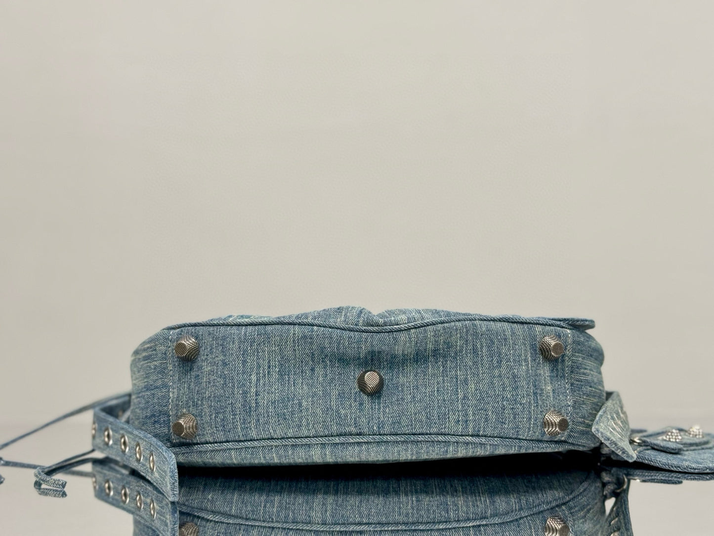 BLCG Le Cagole Moon Bag(33x16x8.4cm)