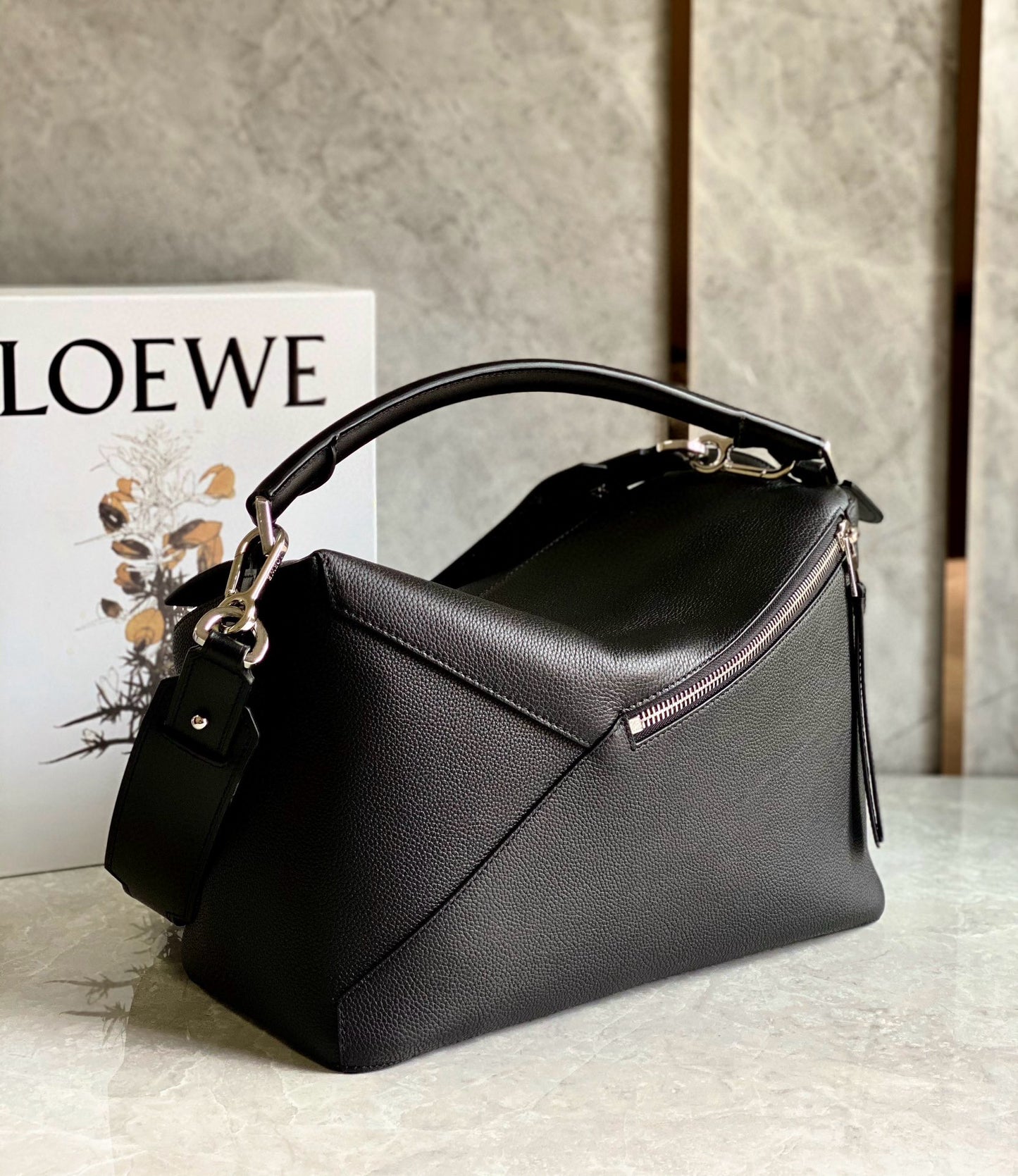 Loewe Puzzle Shoulder Bag(36.5x23x19cm)