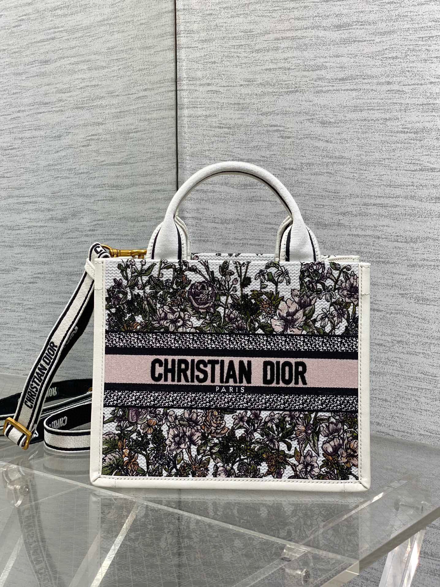 Dior Tote  26x12x21cm