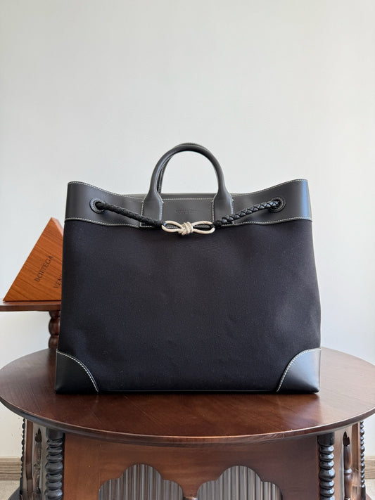 BV Andiamo Voyager Suede Tote Bag 43x39x20cm