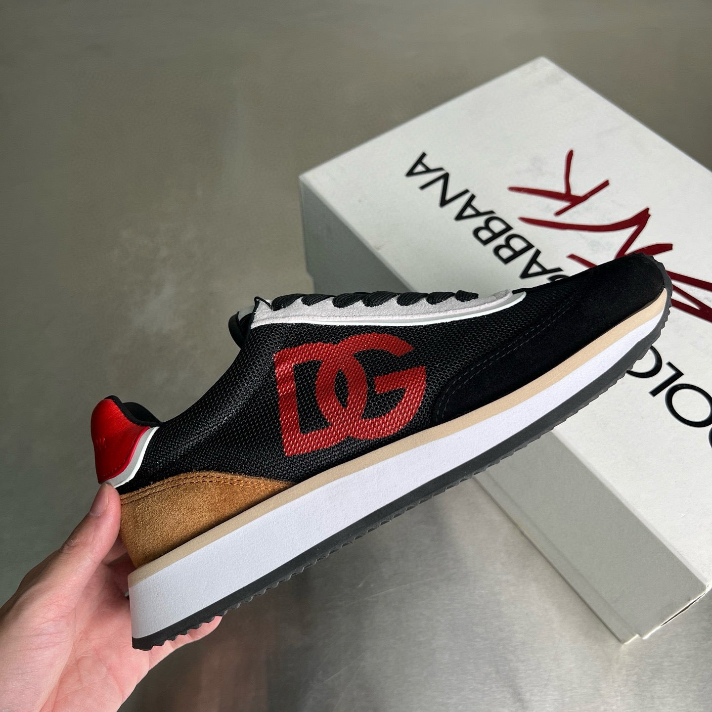 DG Sneakers