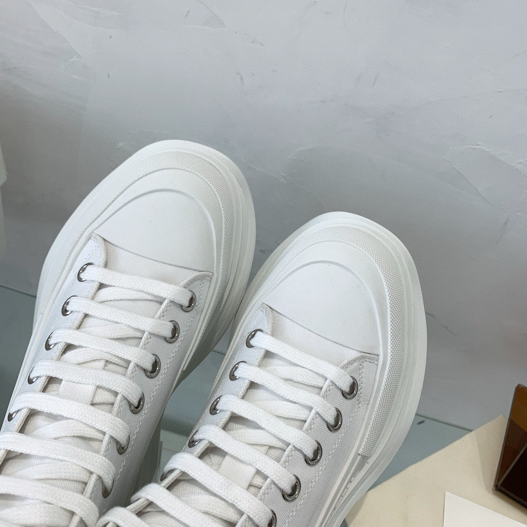 Alexander McQueen Sneakers