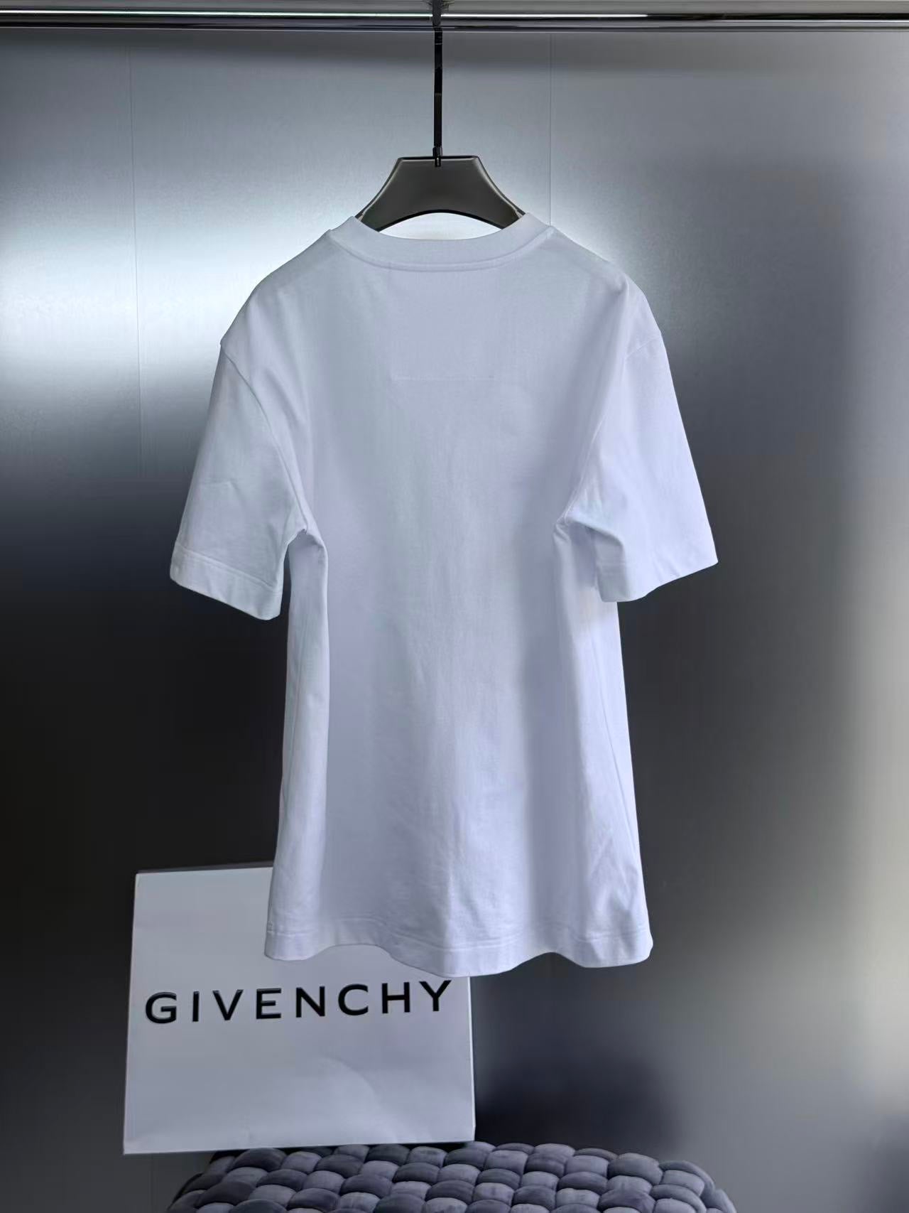Givenchy T-Shirt