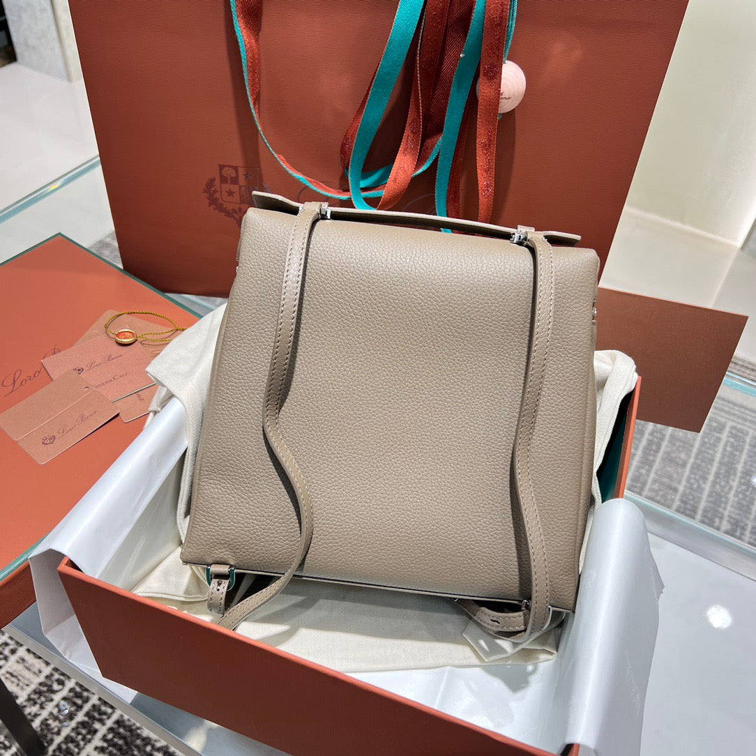 LP Extra Pocket L23.5 Backpack