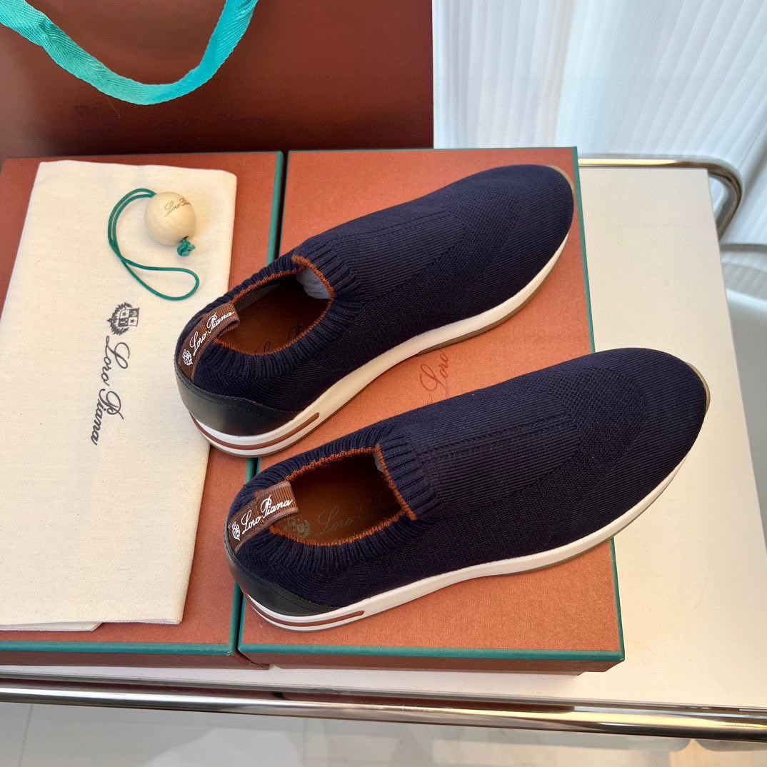 LP Sneakers