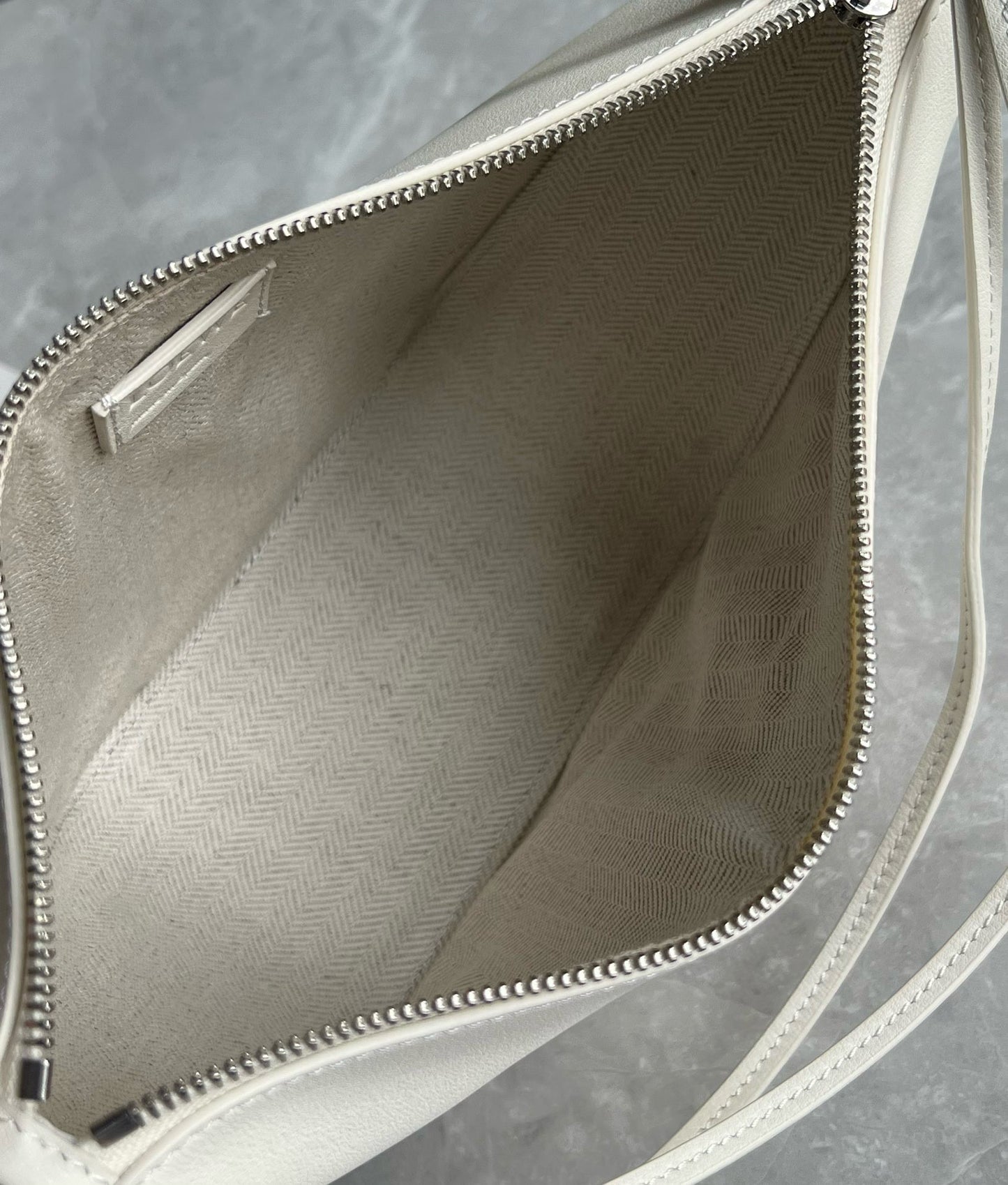 Loewe Puzzle Shoulder Bag(28x17x9.5cm)