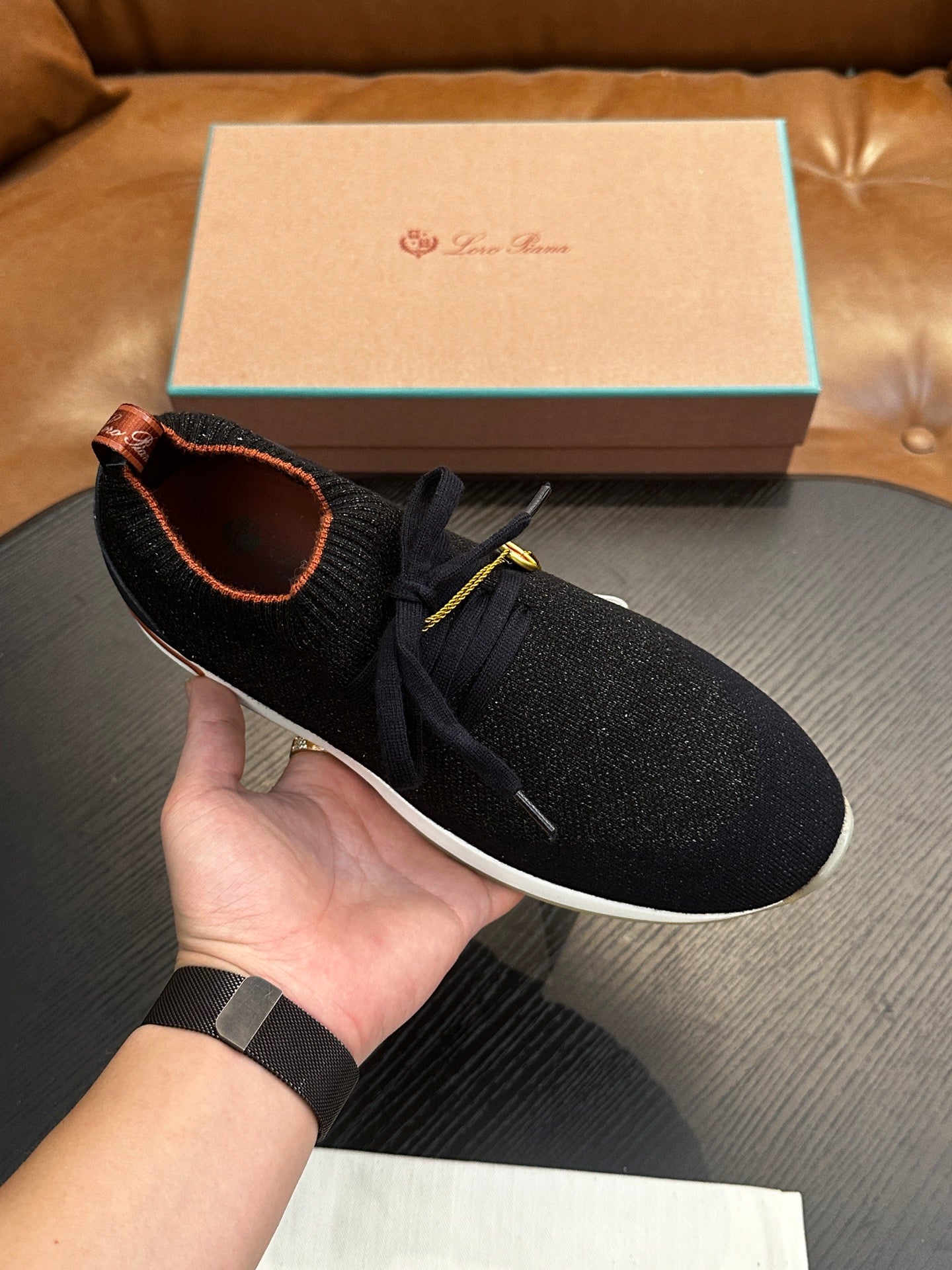 LP Sneakers