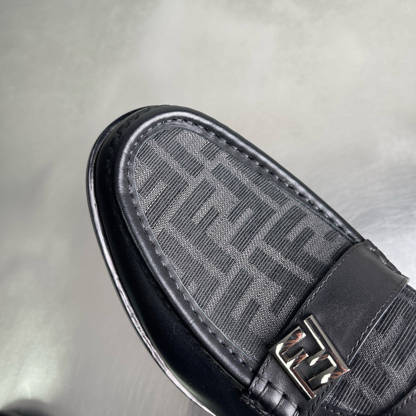 Fendi Loafer