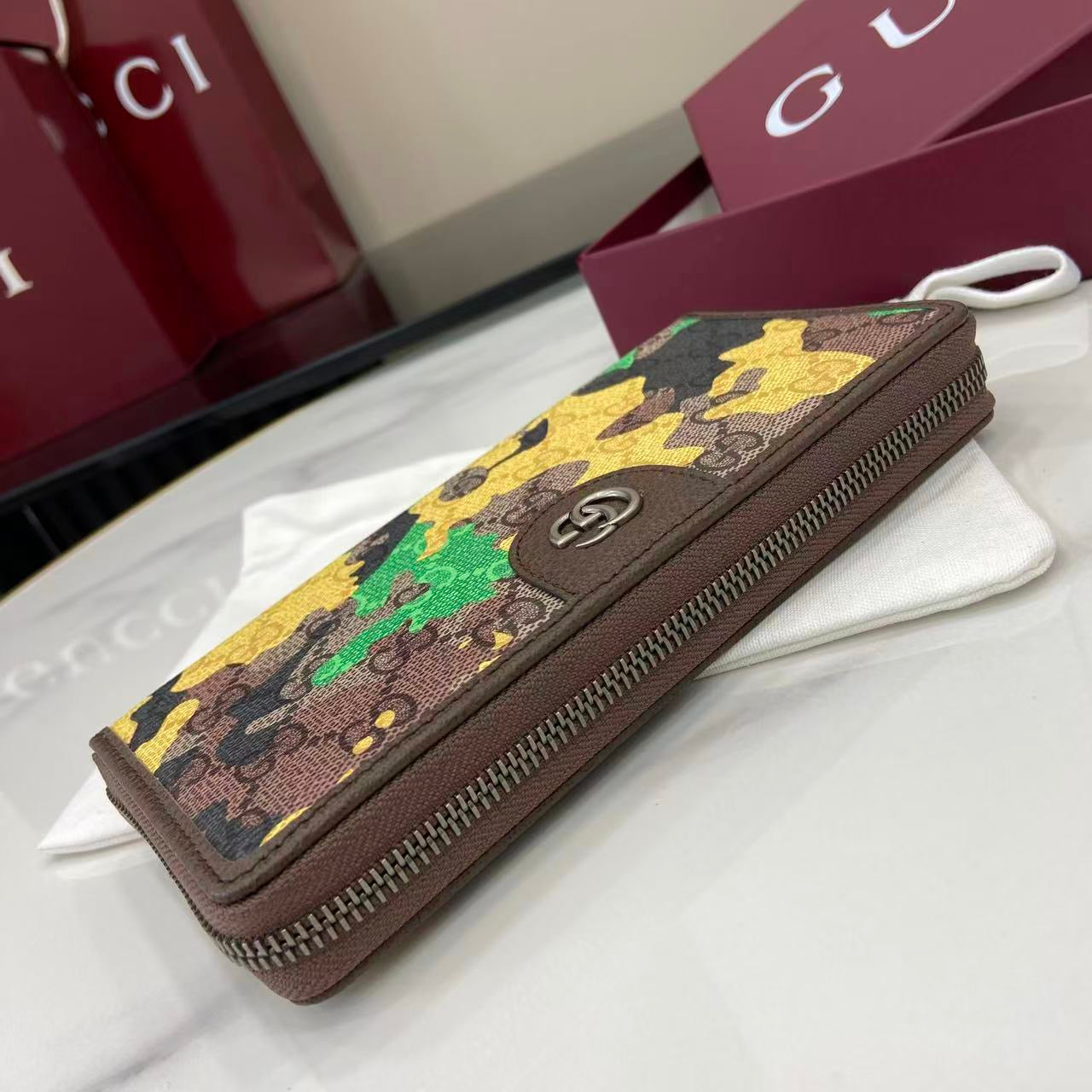 Gucci Long Zipped Wallet