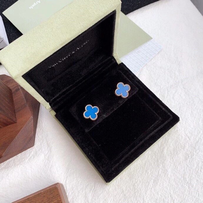 Van Cleef & Arpels Earrings