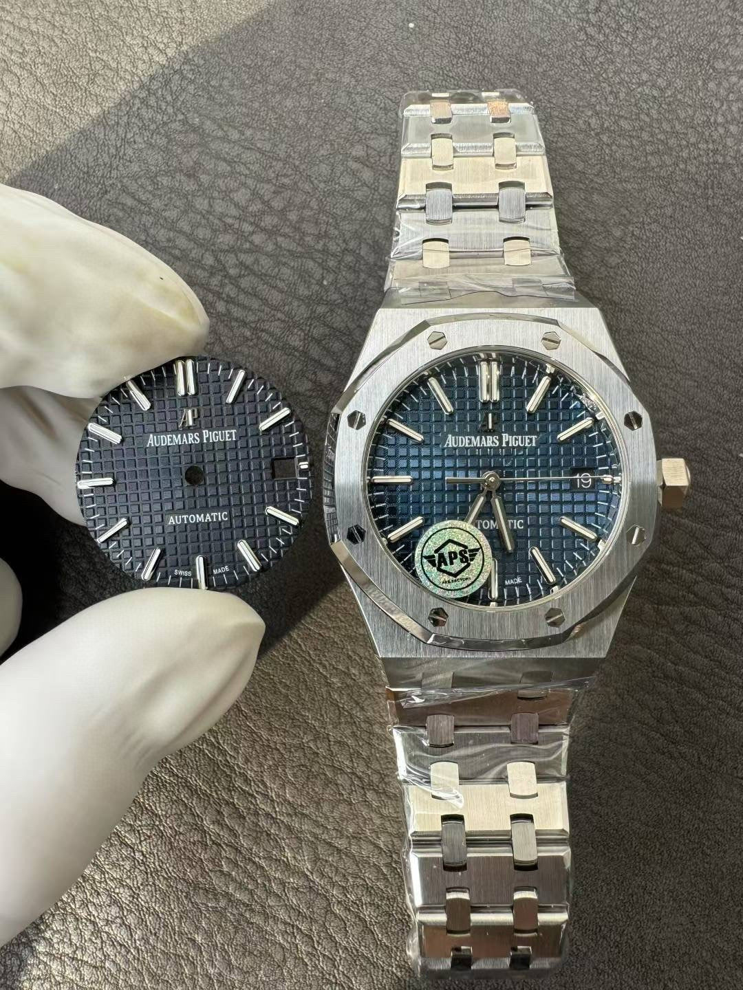 Audemars Piguet Royal Oak 15450ST 37mm