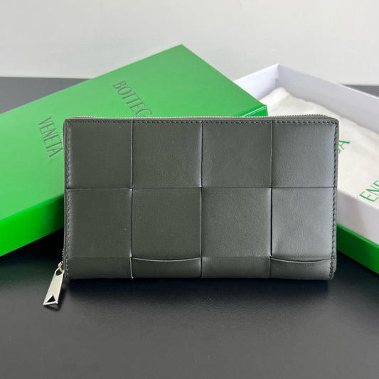 Bottega Veneta Long Zipped Wallet